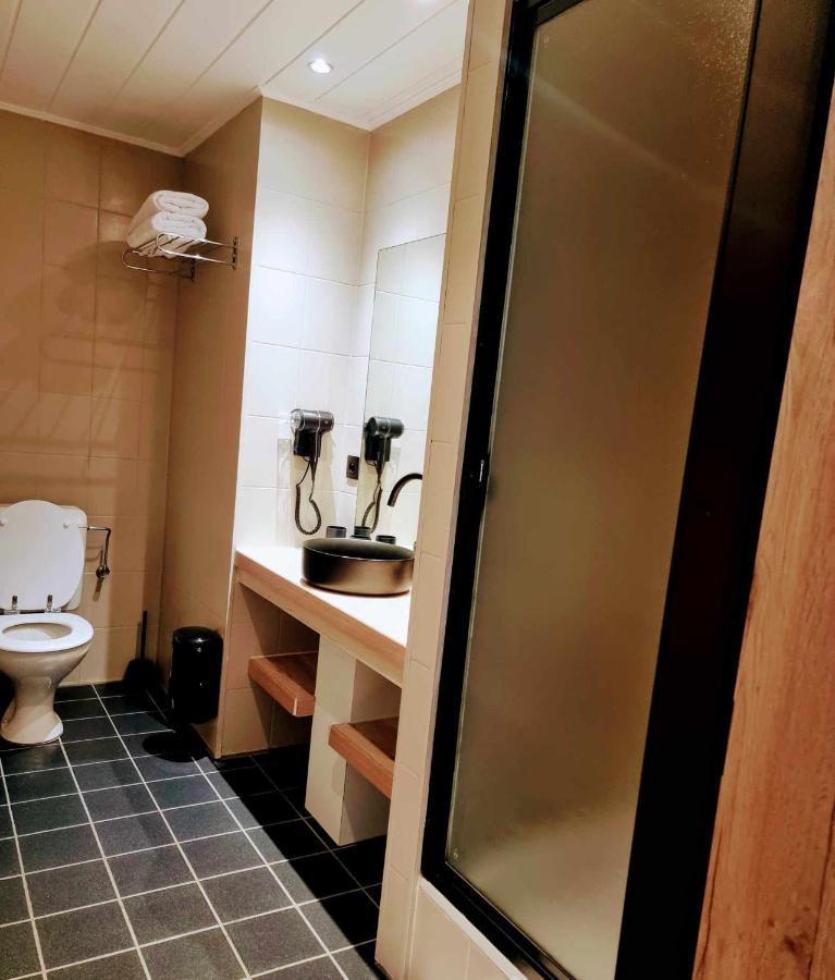 Hotel L'Ermitage อูฟฟาลีซ ภายนอก รูปภาพ