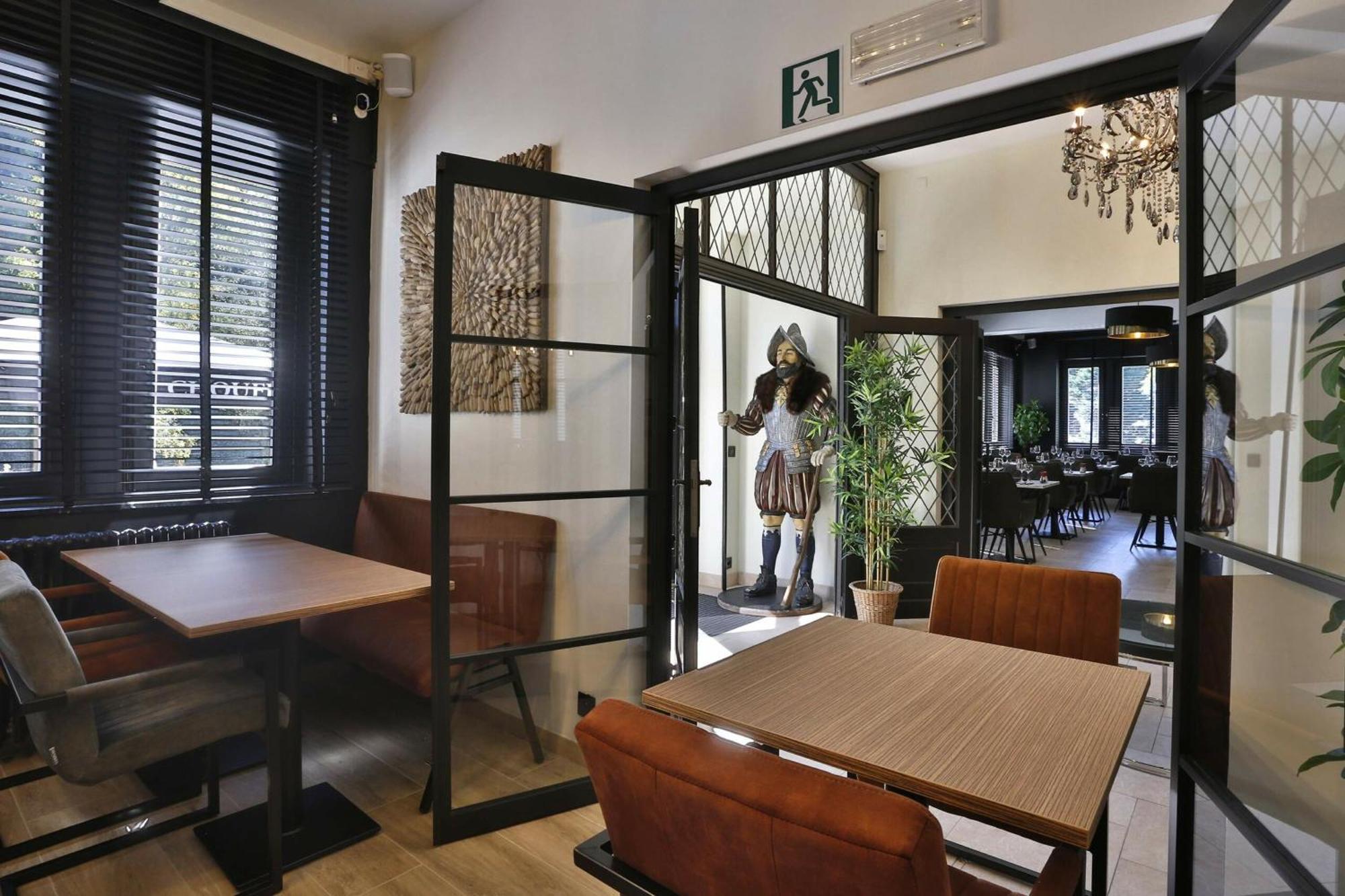 Hotel L'Ermitage อูฟฟาลีซ ภายนอก รูปภาพ
