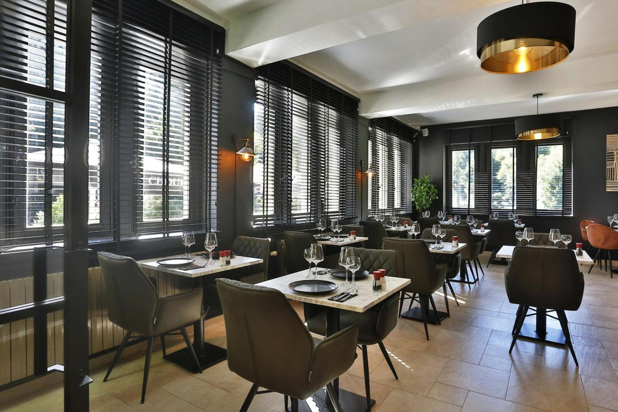 Hotel L'Ermitage อูฟฟาลีซ ภายนอก รูปภาพ